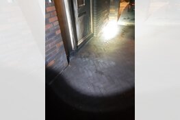 Gezocht: Brandbom bij woning in Assen