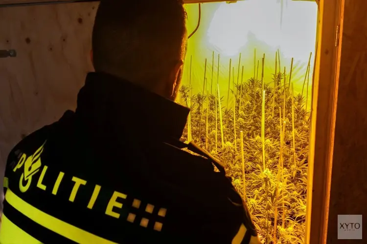 Bedrijfspand gesloten na vondst hennepkwekerij