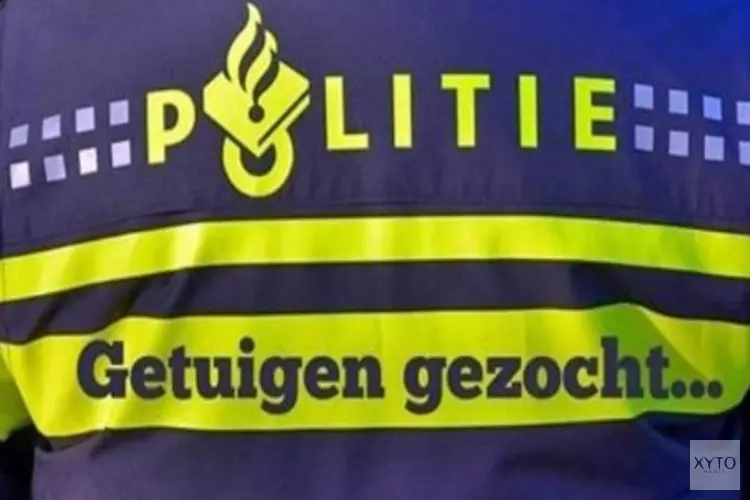 Auto door brand verwoest in Assen, politie zoekt getuigen