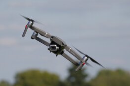 Drugs en telefoons via drones in gevangenissen gedropt