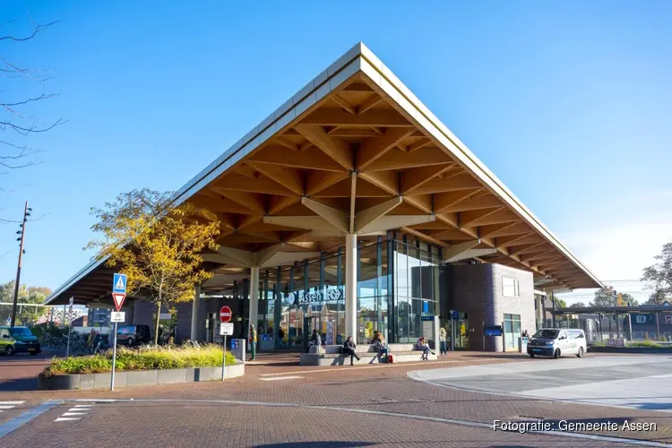 Structurele aanpak fout geparkeerde fietsen bij station
