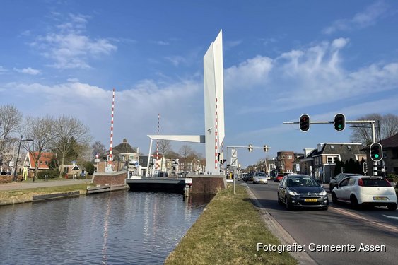 Witterbrug tijdelijk weer open voor autoverkeer