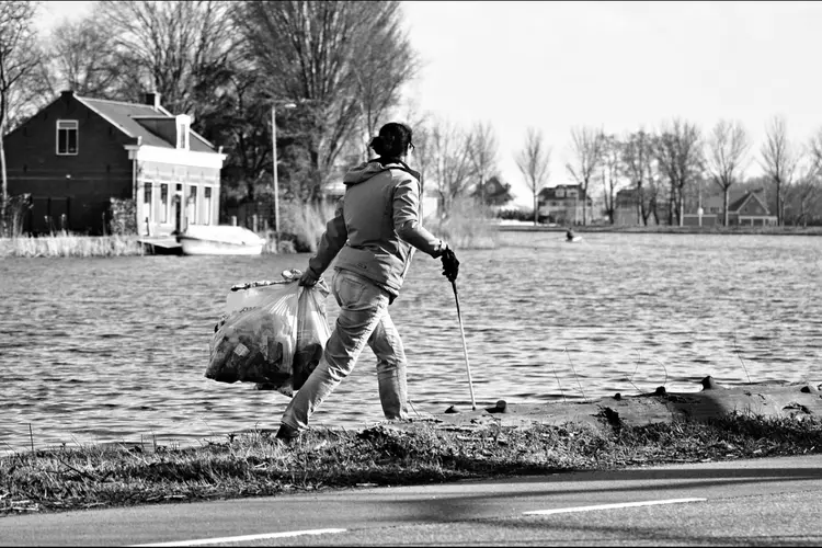 Van Zuid-Afrika tot Assen: Daniel strijdt tegen zwerfafval