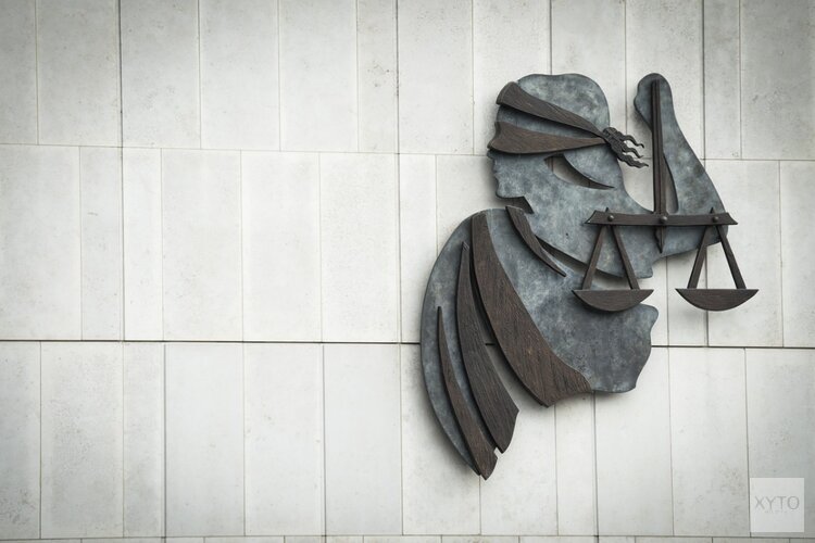 Assense vernederend uitgebuit, onder druk gezet en verkracht. OM eist 6 jaar cel.