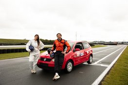 Mattie versus Marieke: Qmusic-strijd barst los op TT Circuit