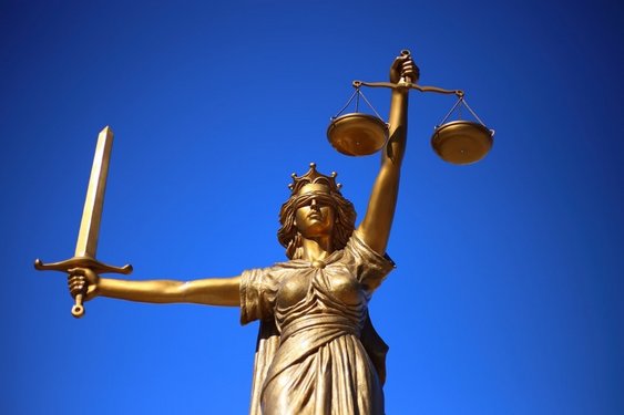 Schadevergoeding voor voorlopige hechtenis voormalig verpleegkundige WZA